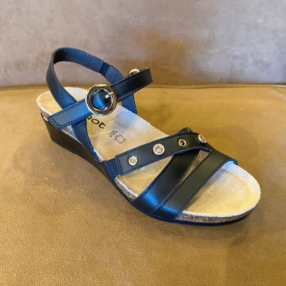 Naot - Sparkle Black - Multiple Sizes (NEW W BOX)